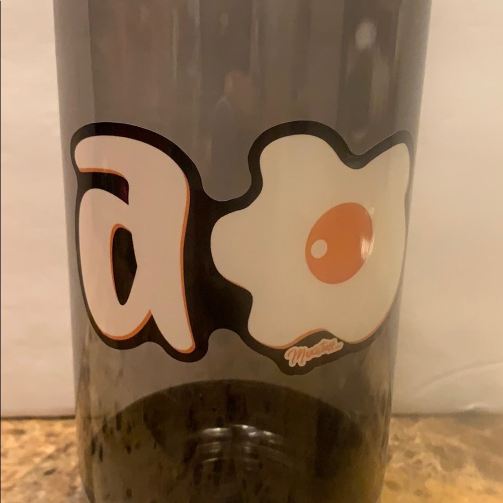 A huevo water bottle
